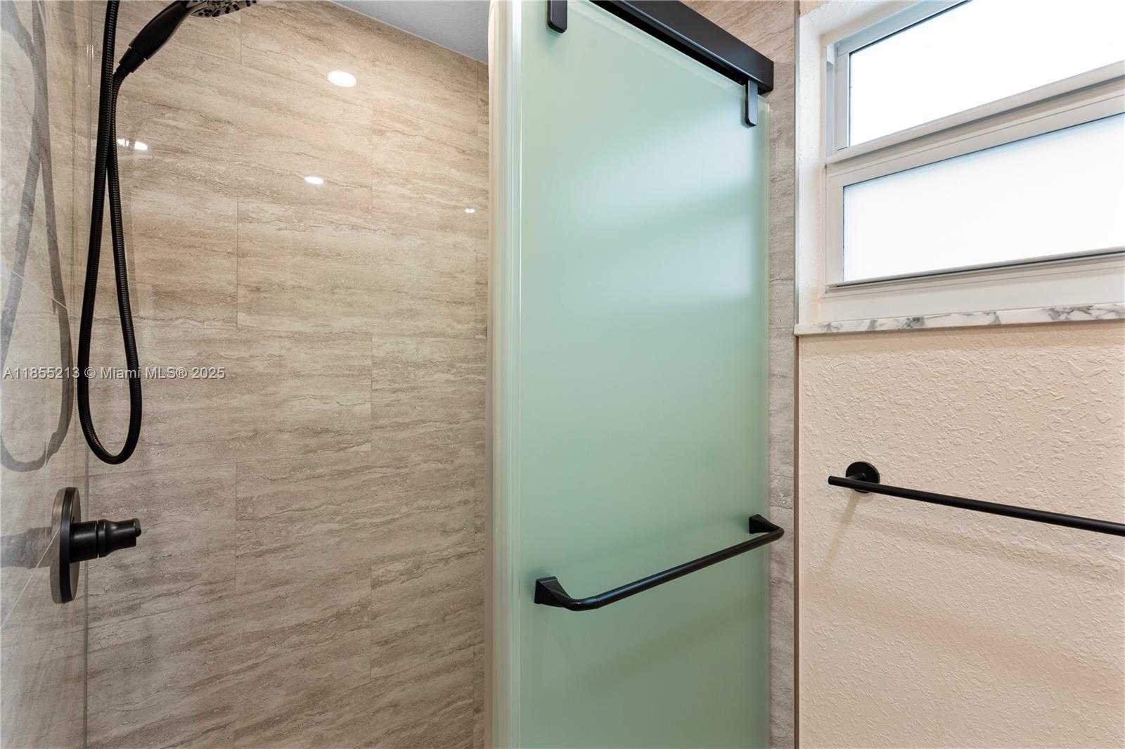 Small Image of 329 SOUTH EAST 3RD ST #105T, Hallandale Beach Number 21