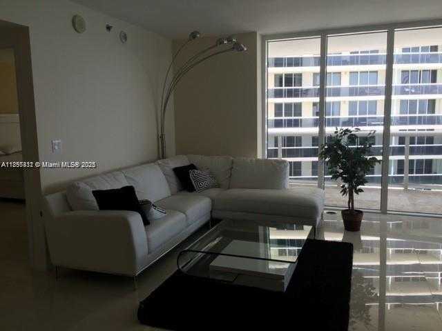 Small Image of 1850 SOUTH OCEAN DR #3210, Hallandale Beach Number 5