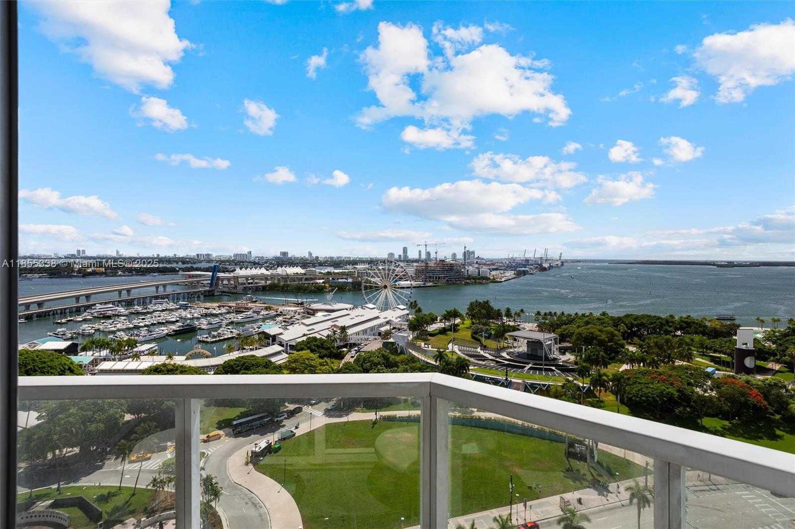 Small Image of 244 BISCAYNE BLVD #1803, Miami Number 10
