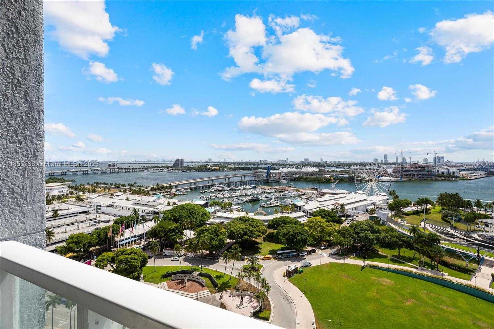 Small Image of 244 BISCAYNE BLVD #1803, Miami Number 14