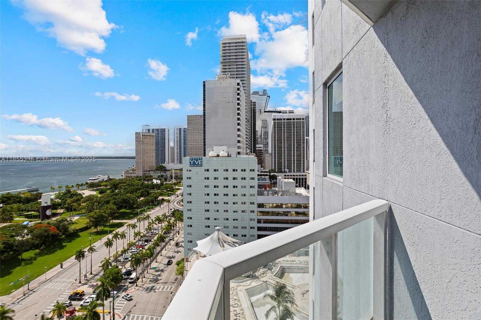 Small Image of 244 BISCAYNE BLVD #1803, Miami Number 15