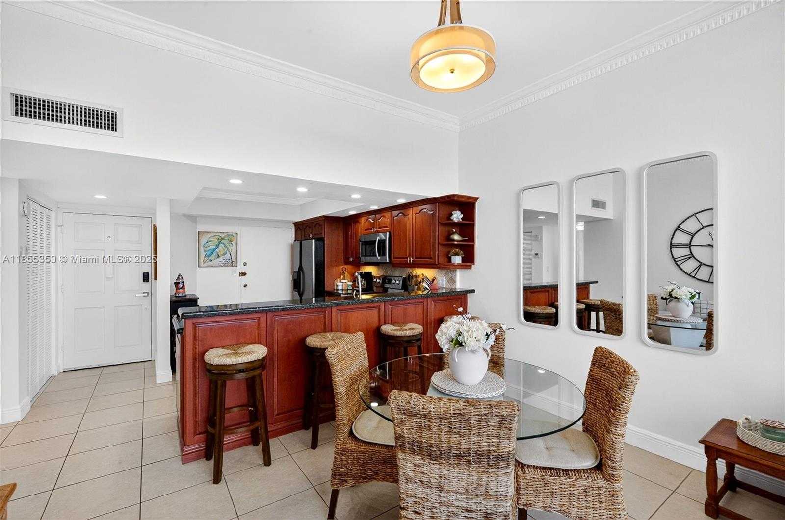 Small Image of 1351 NORTH EAST MIAMI GARDENS DR #1712E, Miami Number 11