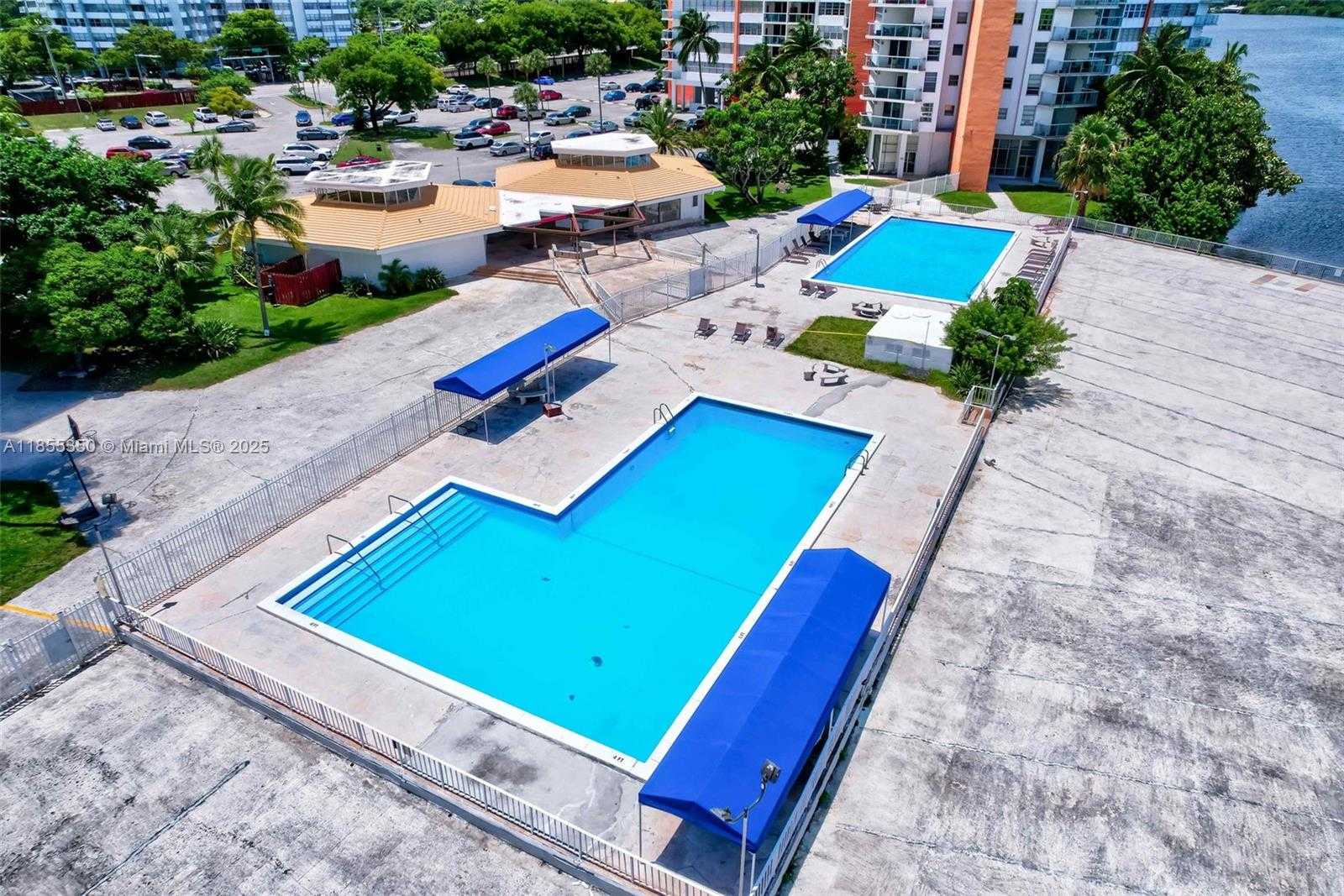 Small Image of 1351 NORTH EAST MIAMI GARDENS DR #1712E, Miami Number 34