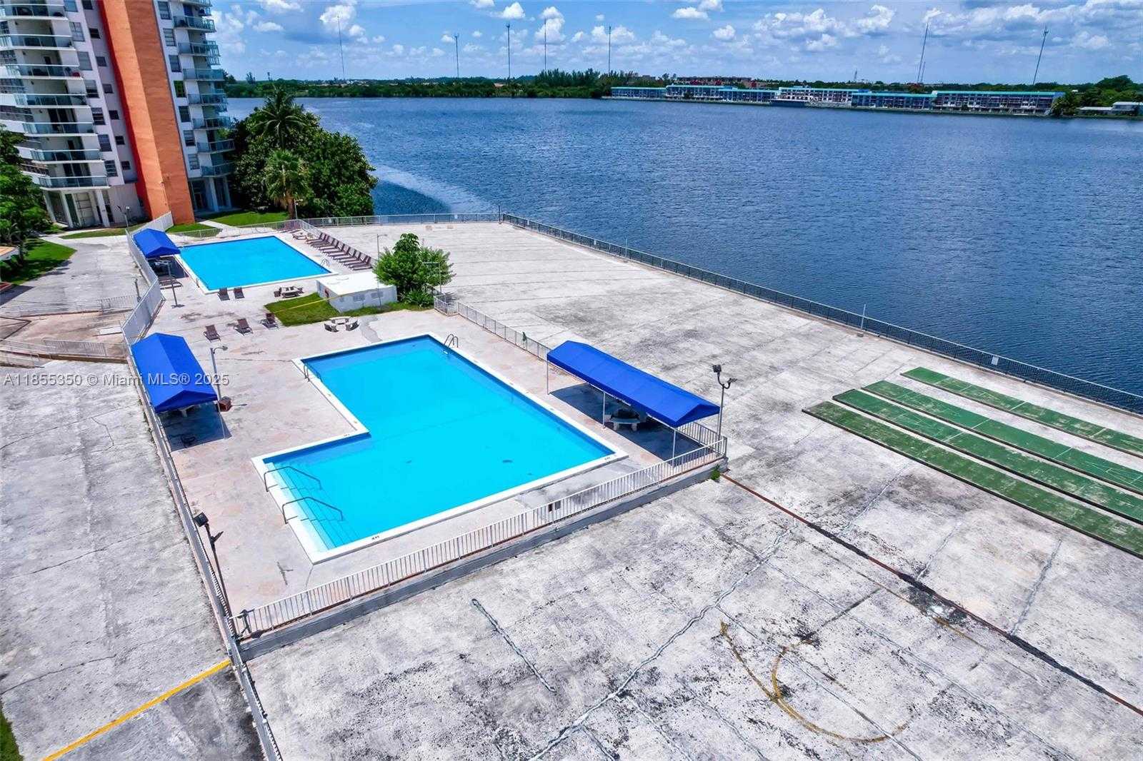Small Image of 1351 NORTH EAST MIAMI GARDENS DR #1712E, Miami Number 36