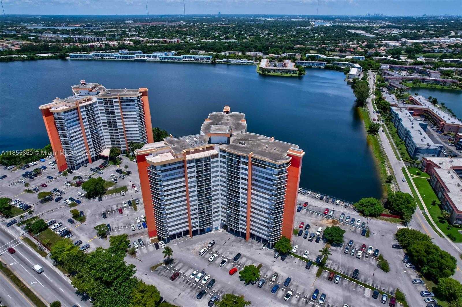 Small Image of 1351 NORTH EAST MIAMI GARDENS DR #1712E, Miami Number 39