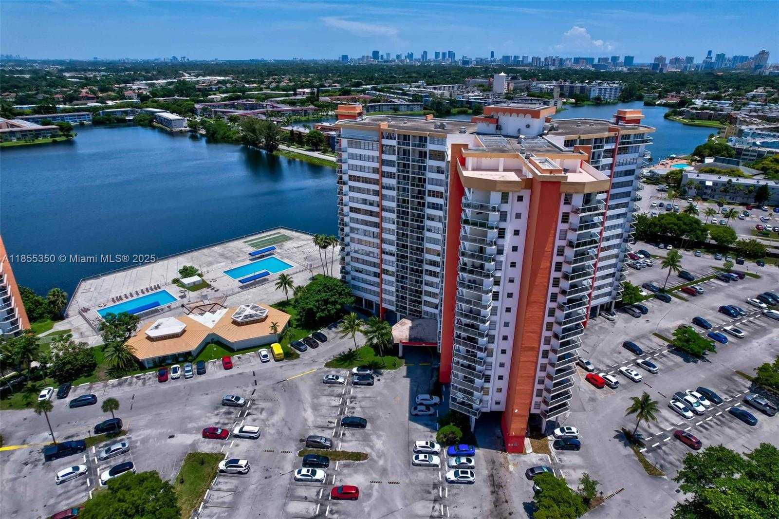Small Image of 1351 NORTH EAST MIAMI GARDENS DR #1712E, Miami Number 41