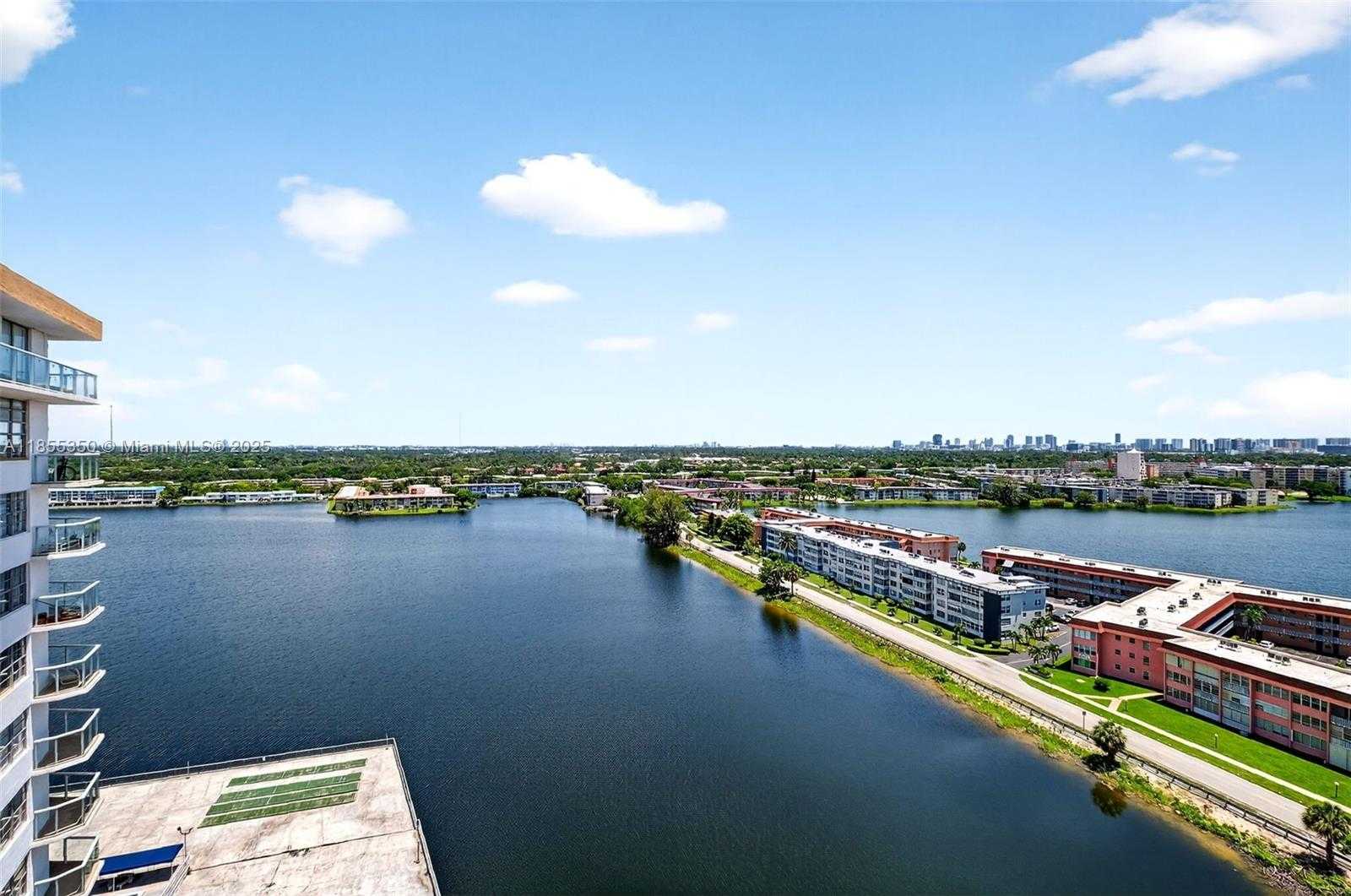 Small Image of 1351 NORTH EAST MIAMI GARDENS DR #1712E, Miami Number 5
