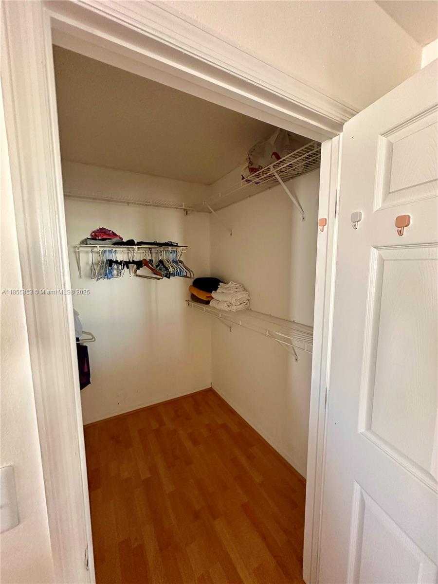 Small Image of 6301 COLLINS AVE #806, Miami Beach Number 11
