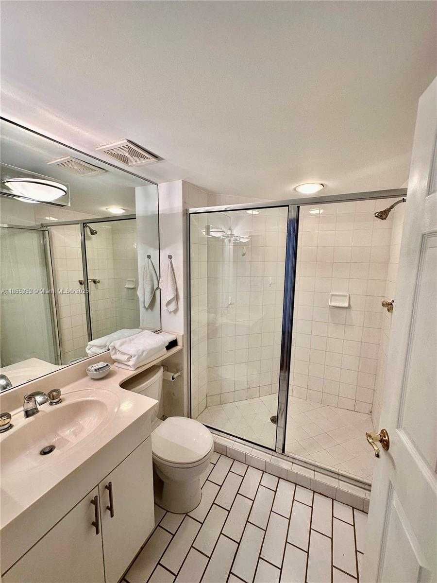 Small Image of 6301 COLLINS AVE #806, Miami Beach Number 13