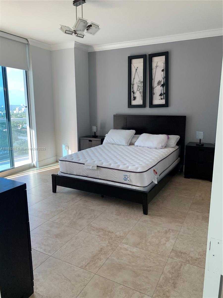 Small Image of 185 SOUTH WEST 7TH ST #2202, Miami Number 10