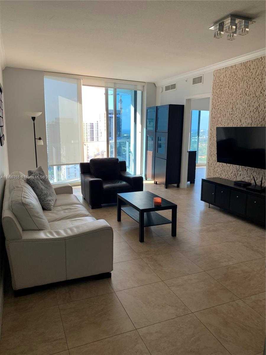 Small Image of 185 SOUTH WEST 7TH ST #2202, Miami Number 3