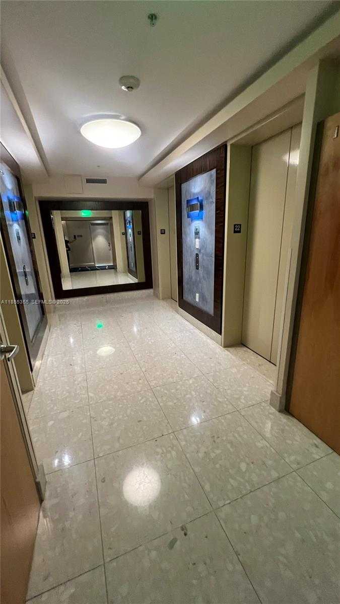 Small Image of 185 SOUTH WEST 7TH ST #2202, Miami Number 34