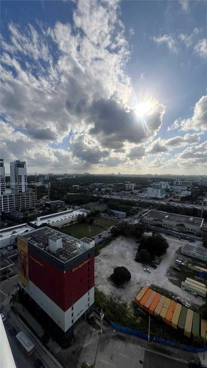 Small Image of 185 SOUTH WEST 7TH ST #2202, Miami Number 35