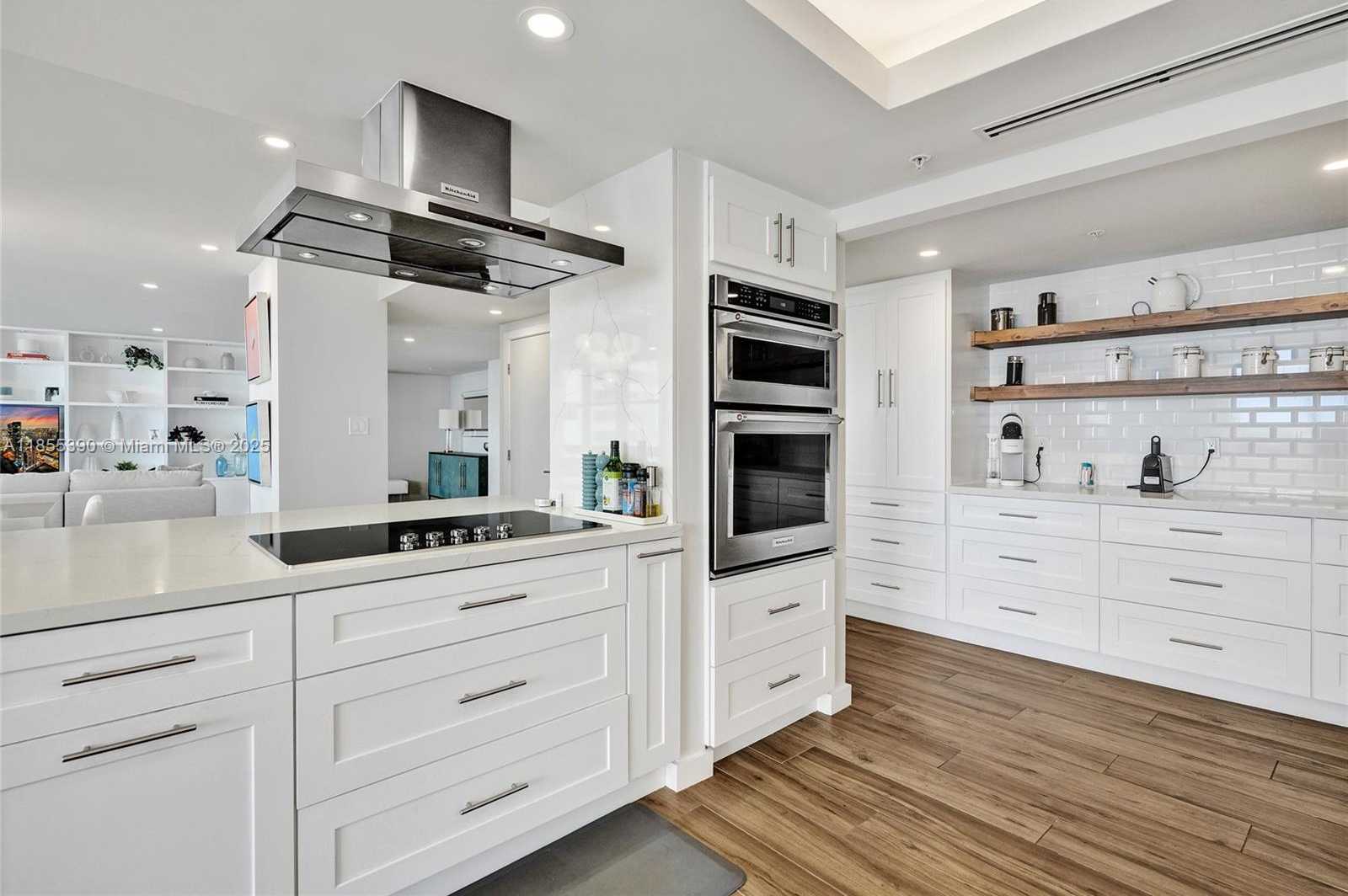 Small Image of 9 ISLAND AVE #1814, Miami Beach Number 11