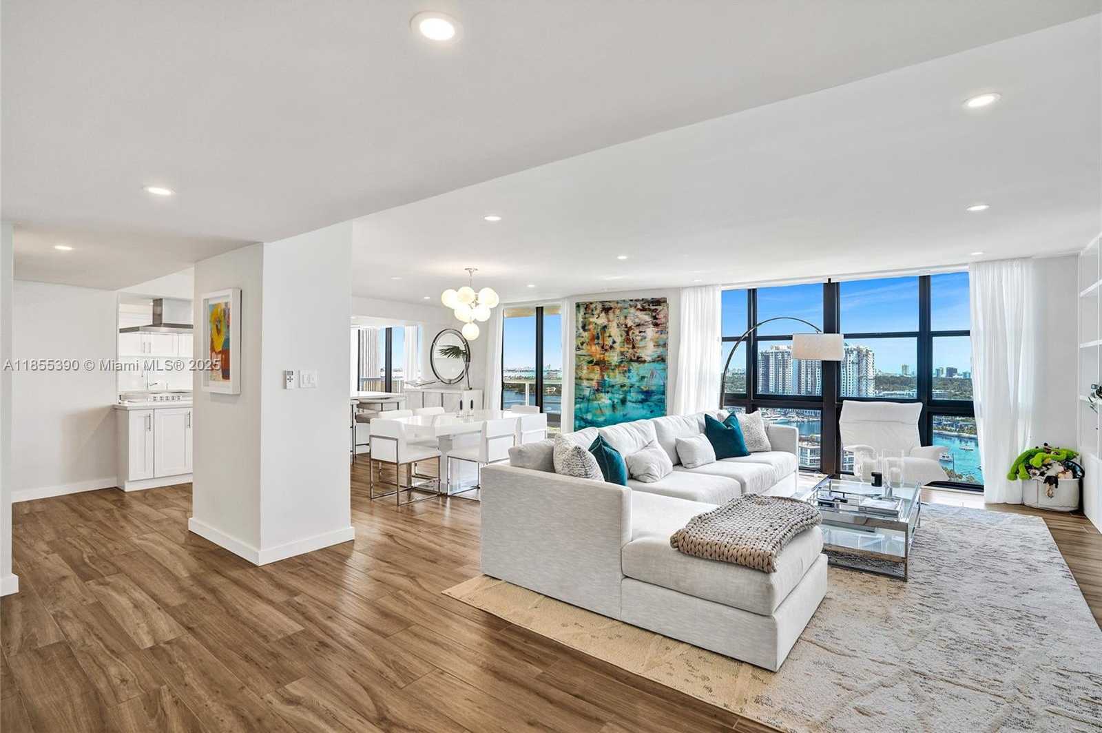 Small Image of 9 ISLAND AVE #1814, Miami Beach Number 3
