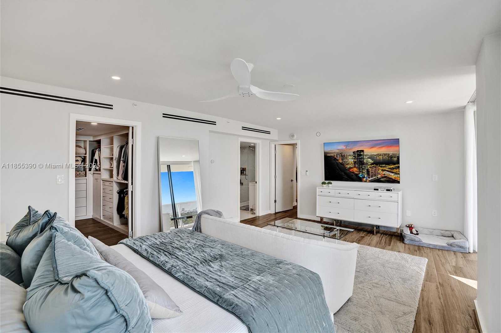 Small Image of 9 ISLAND AVE #1814, Miami Beach Number 36