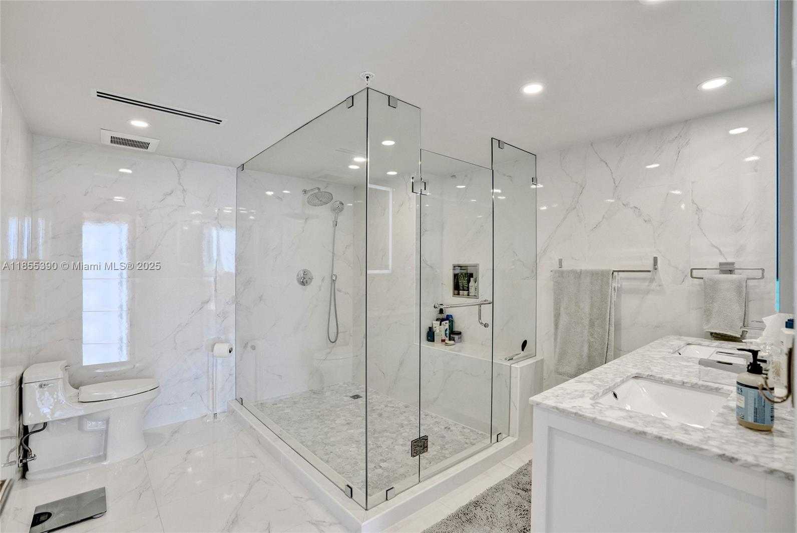 Small Image of 9 ISLAND AVE #1814, Miami Beach Number 46