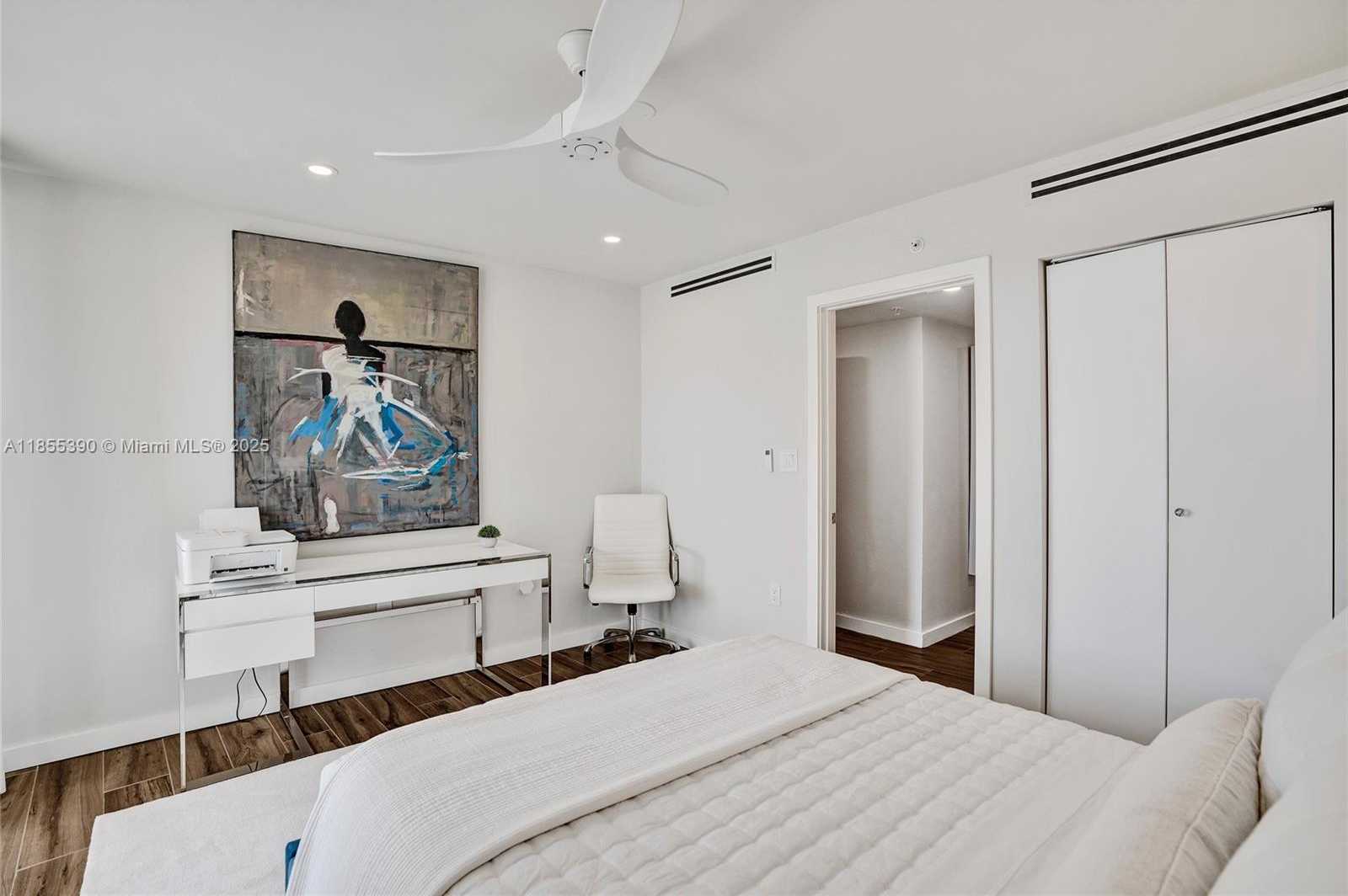Small Image of 9 ISLAND AVE #1814, Miami Beach Number 59