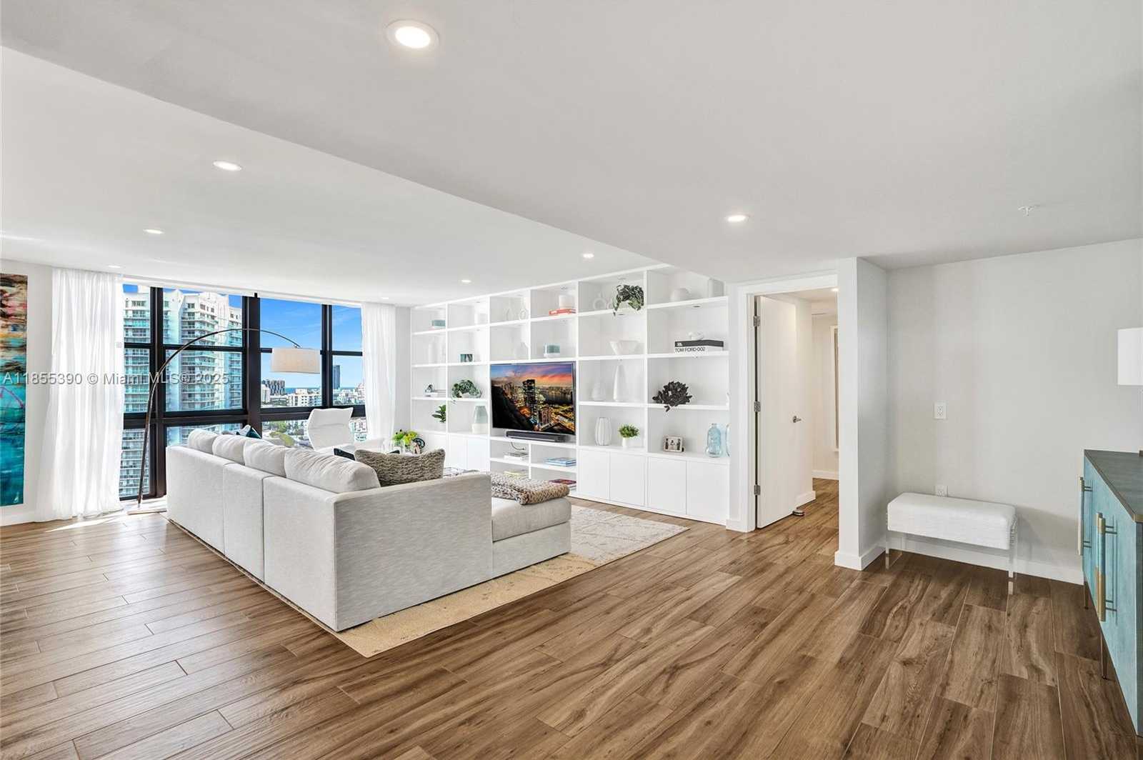 Small Image of 9 ISLAND AVE #1814, Miami Beach Number 6