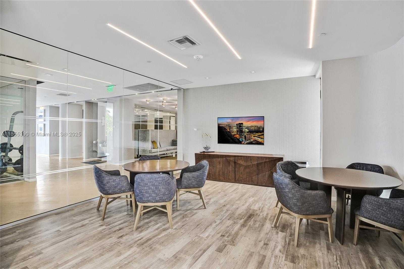 Small Image of 9 ISLAND AVE #1814, Miami Beach Number 76