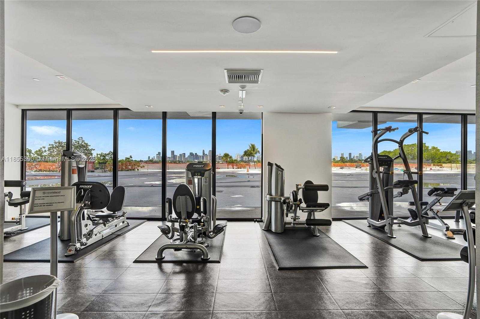 Small Image of 9 ISLAND AVE #1814, Miami Beach Number 77