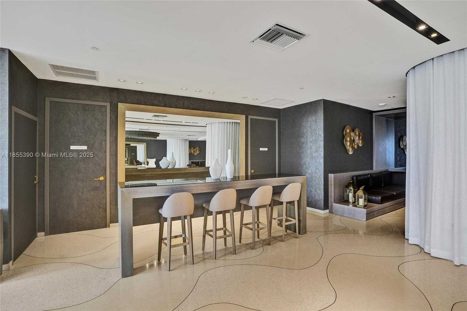 Small Image of 9 ISLAND AVE #1814, Miami Beach Number 87