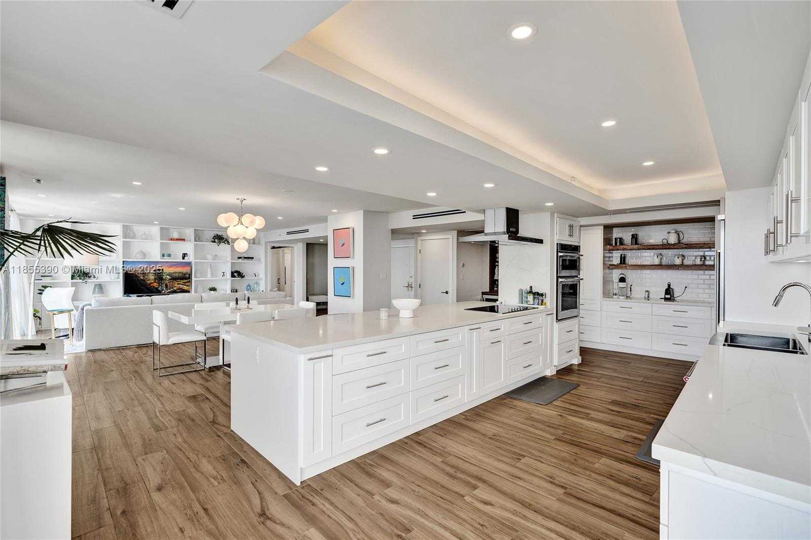 Small Image of 9 ISLAND AVE #1814, Miami Beach Number 9