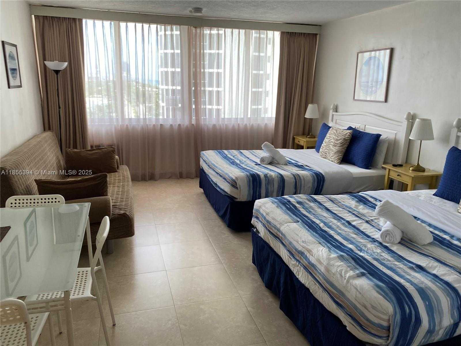 Small Image of 19201 COLLINS AVE #1030, Sunny Isles Beach Number 3