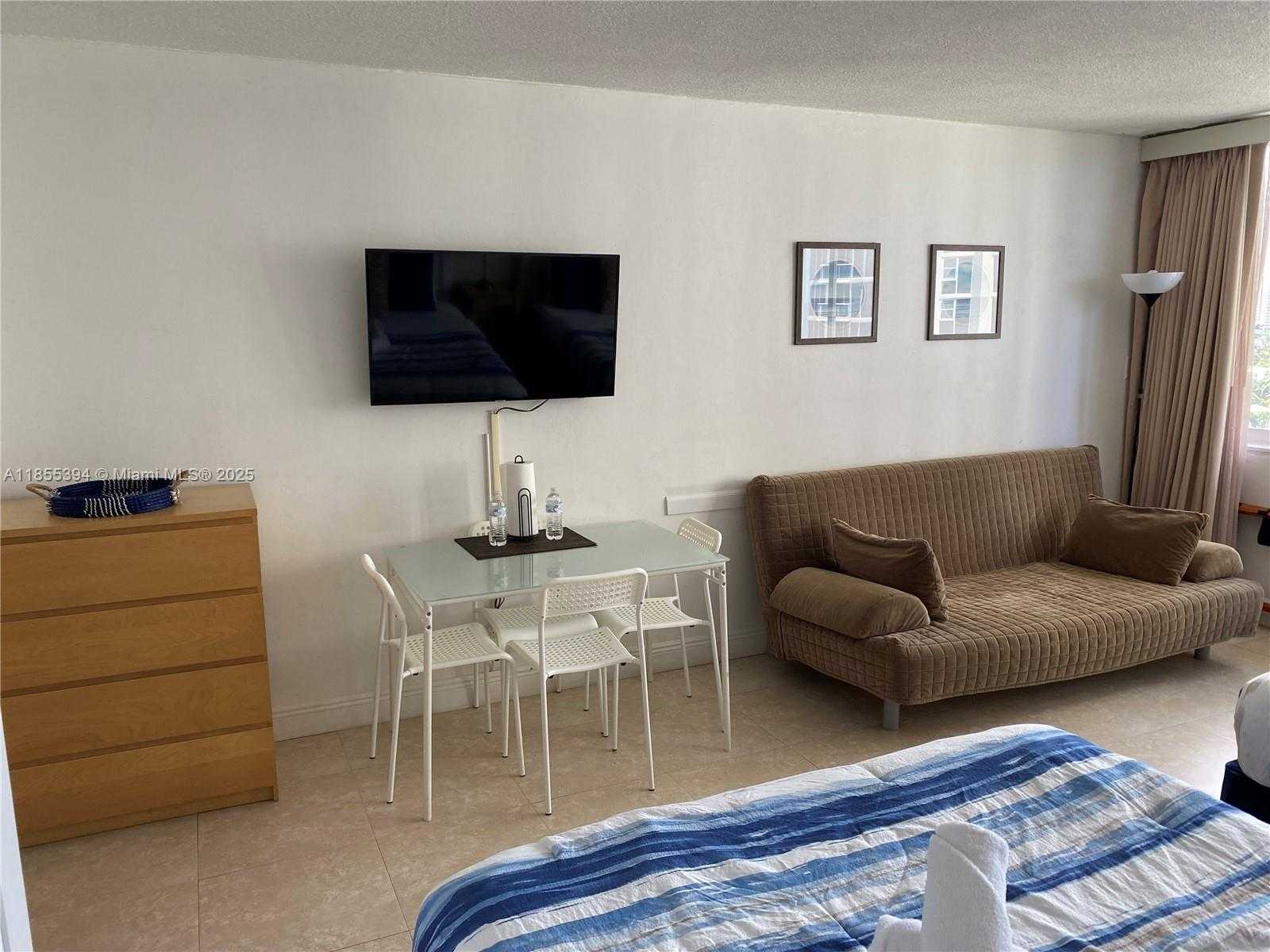 Small Image of 19201 COLLINS AVE #1030, Sunny Isles Beach Number 9