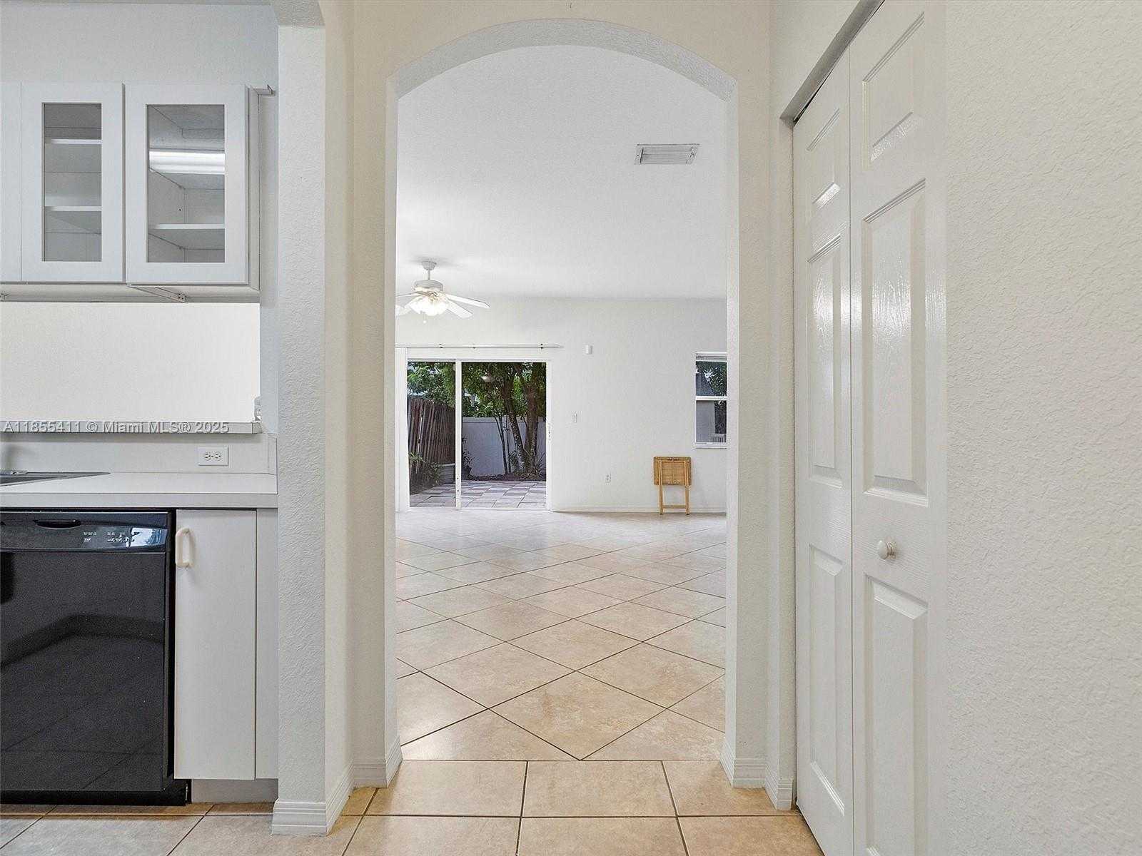 Small Image of 4964 SOUTH WEST 128TH AVE, Miramar Number 15