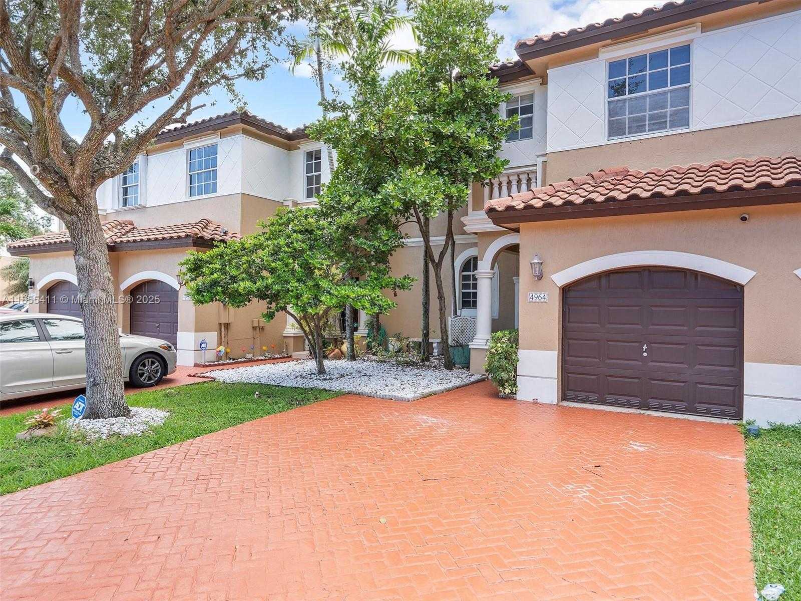 Small Image of 4964 SOUTH WEST 128TH AVE, Miramar Number 2