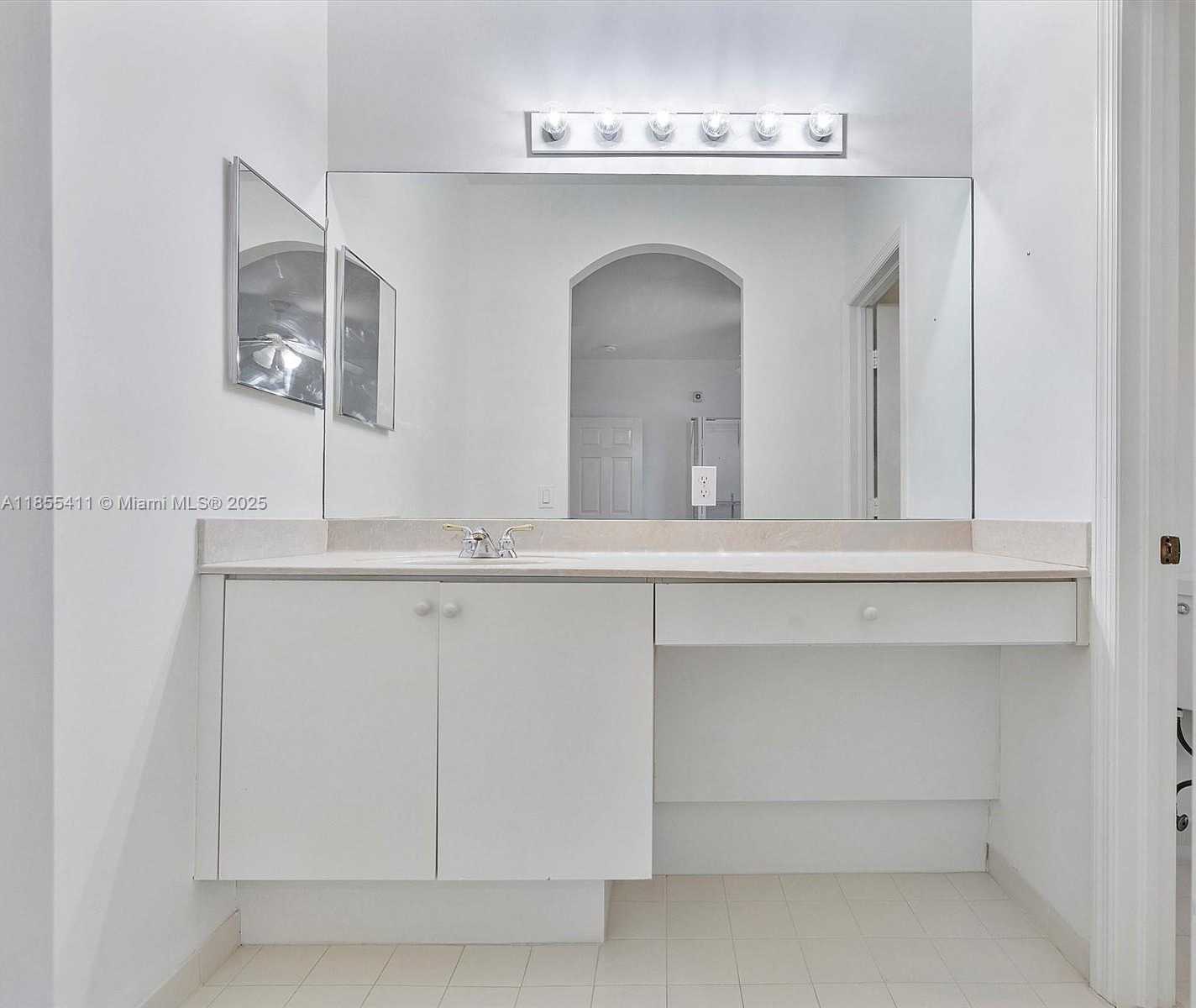 Small Image of 4964 SOUTH WEST 128TH AVE, Miramar Number 23