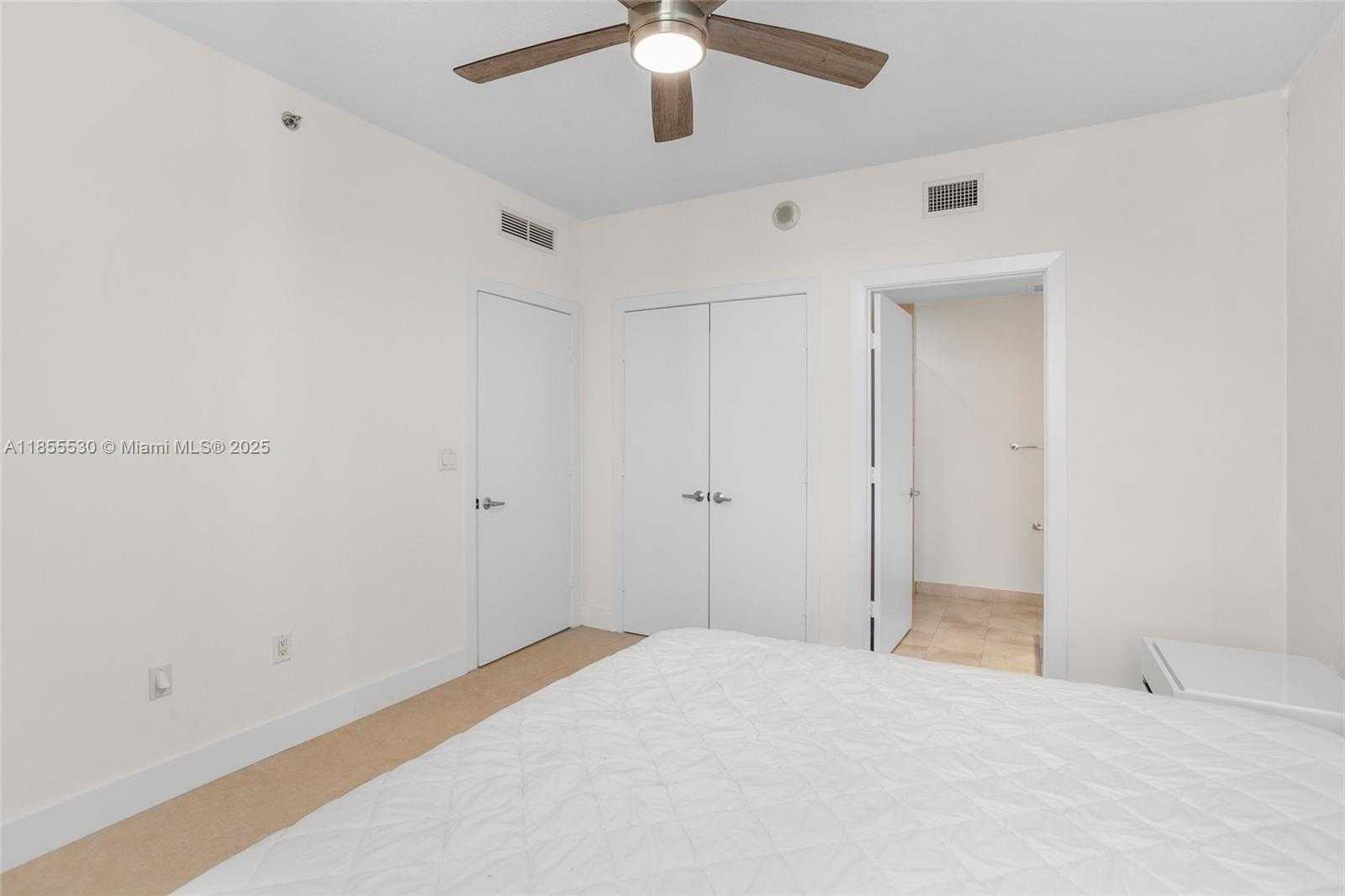 Small Image of 1060 BRICKELL AVE #4001, Miami Number 23