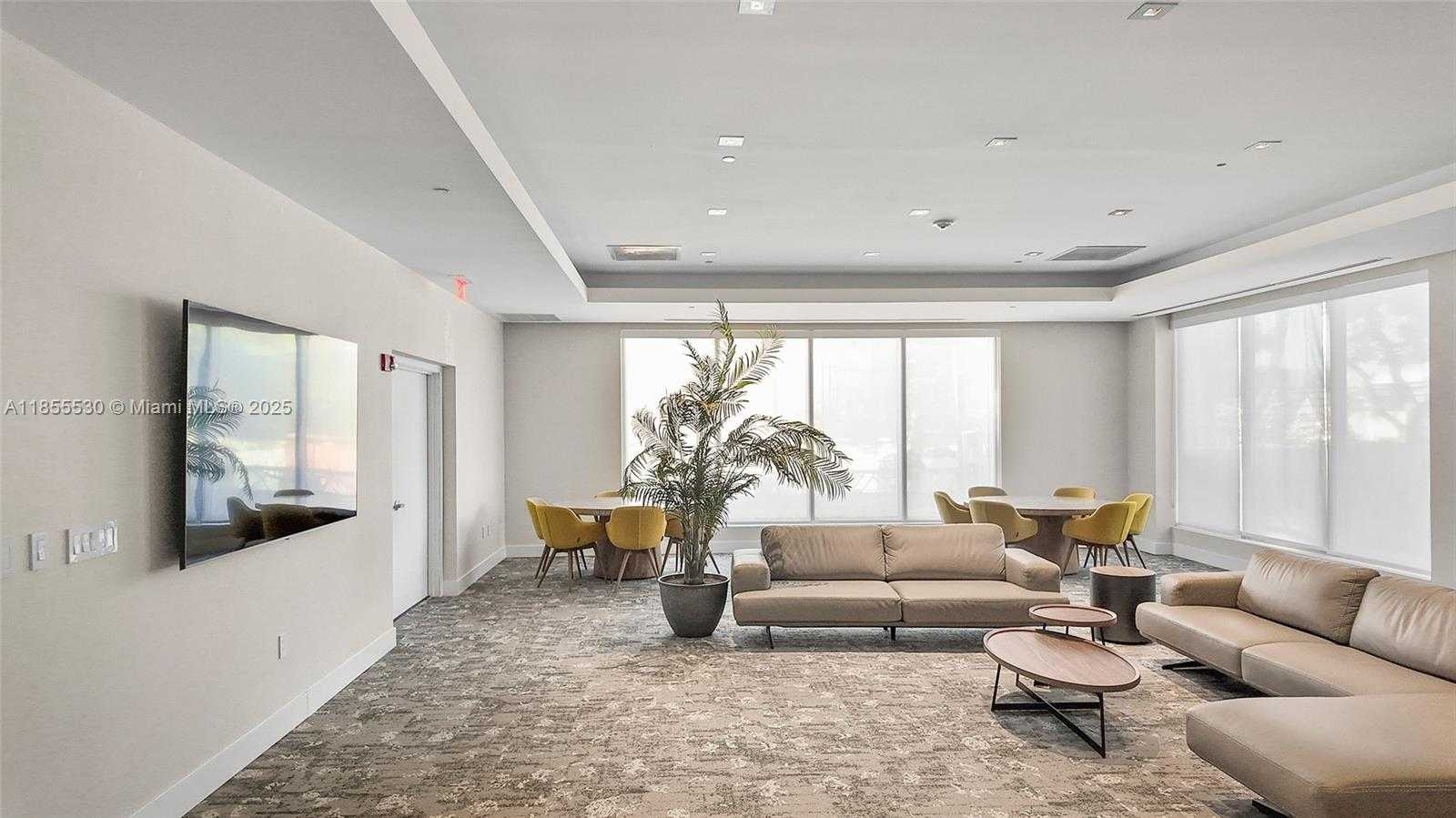 Small Image of 1060 BRICKELL AVE #4001, Miami Number 30