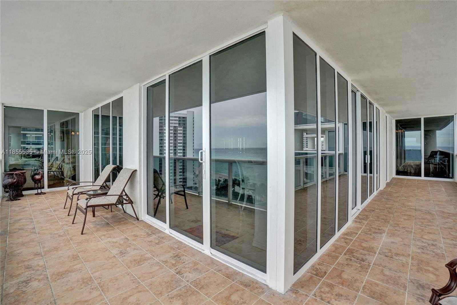 Small Image of 1850 SOUTH OCEAN DR #1201, Hallandale Beach Number 51