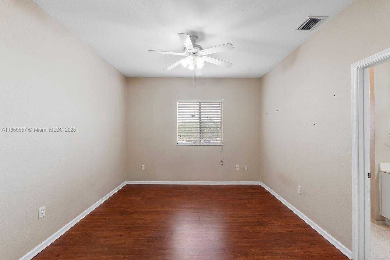 Small Image of 7925 TUSCANY DR, Tamarac Number 17