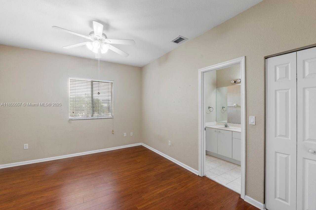 Small Image of 7925 TUSCANY DR, Tamarac Number 18