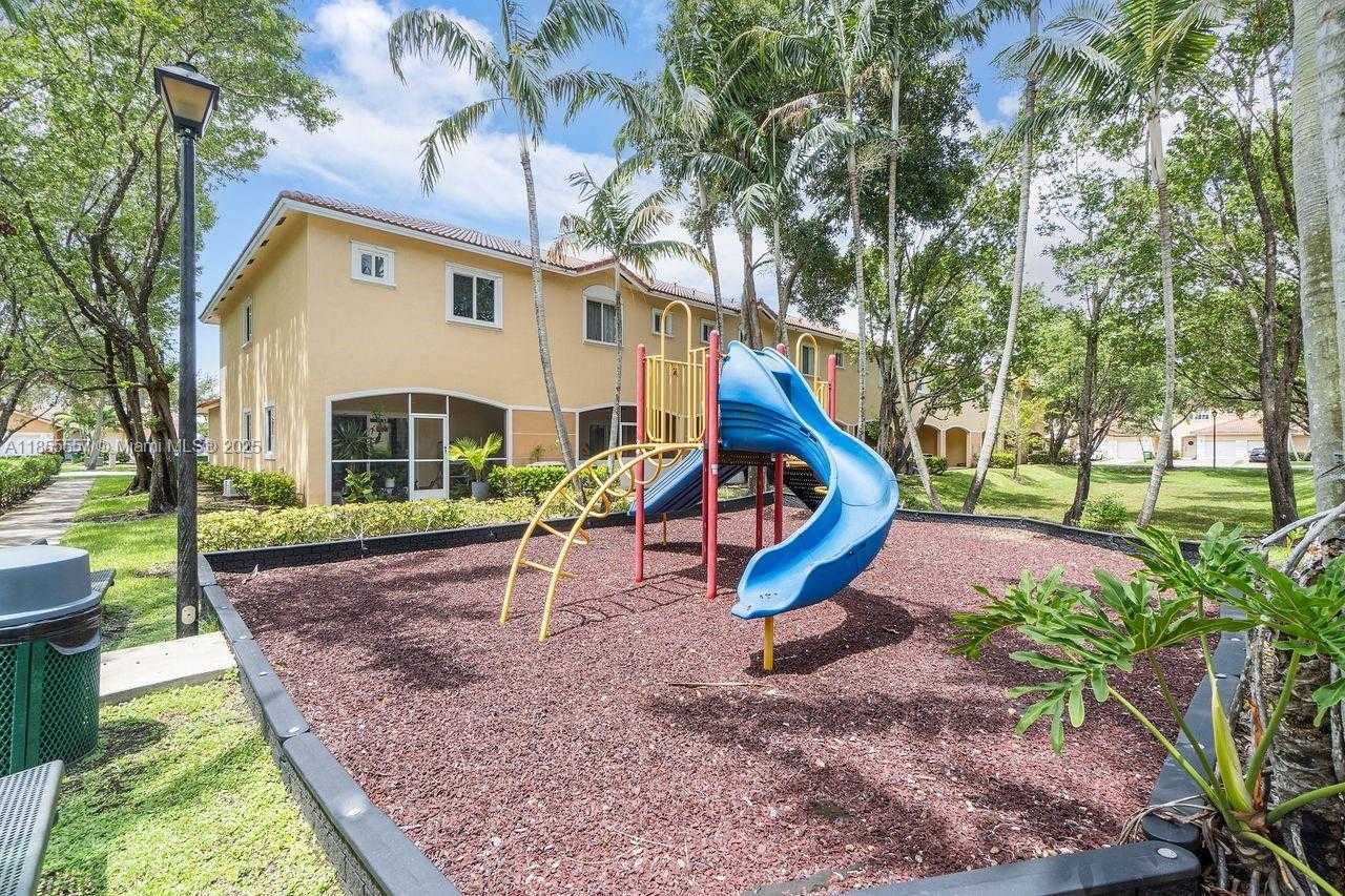 Small Image of 7925 TUSCANY DR, Tamarac Number 2