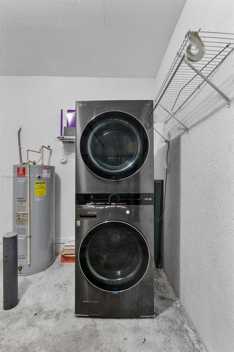 Small Image of 7925 TUSCANY DR, Tamarac Number 28