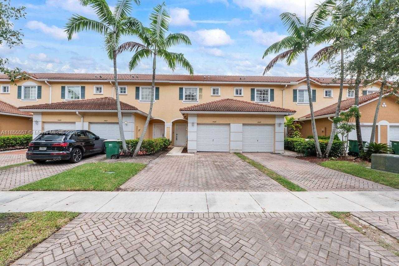 Small Image of 7925 TUSCANY DR, Tamarac Number 6