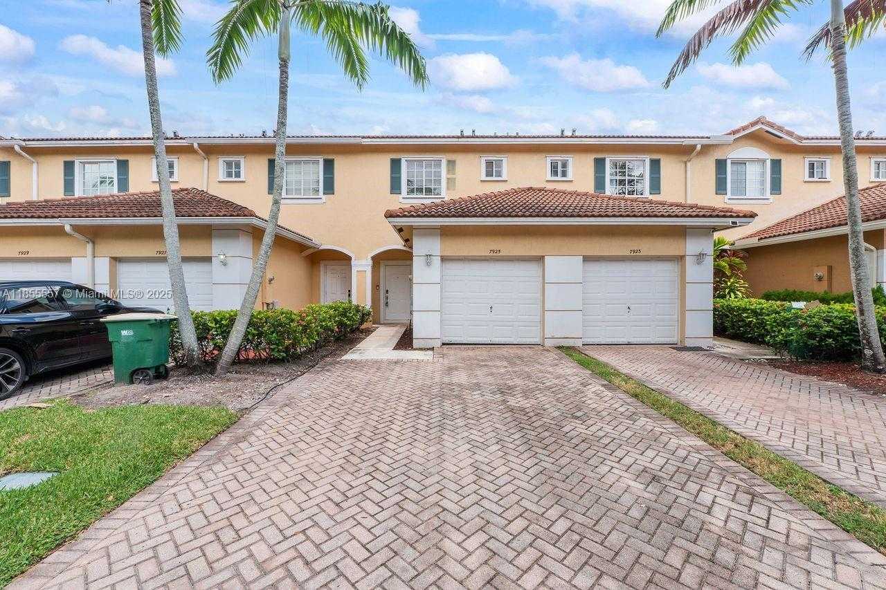 Small Image of 7925 TUSCANY DR, Tamarac Number 7