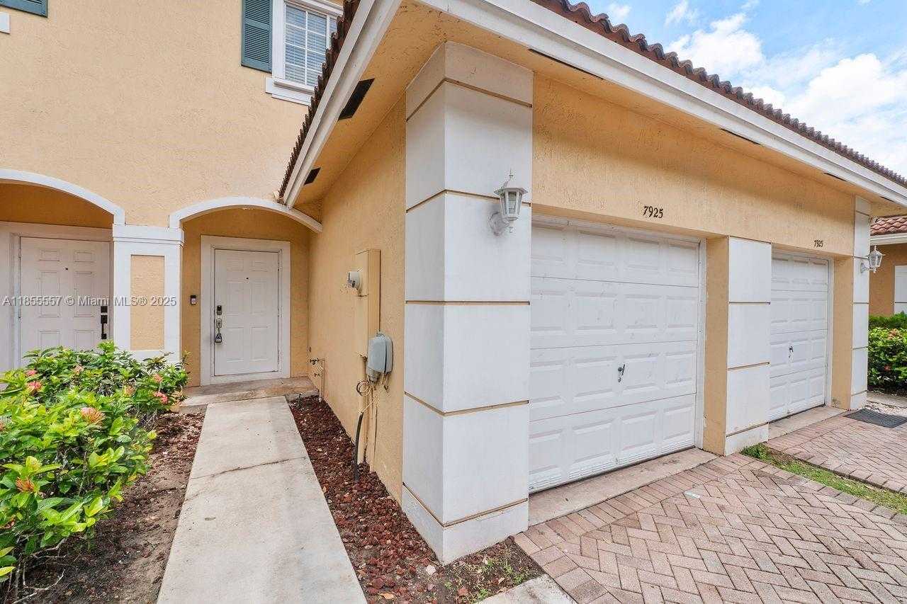 Small Image of 7925 TUSCANY DR, Tamarac Number 8