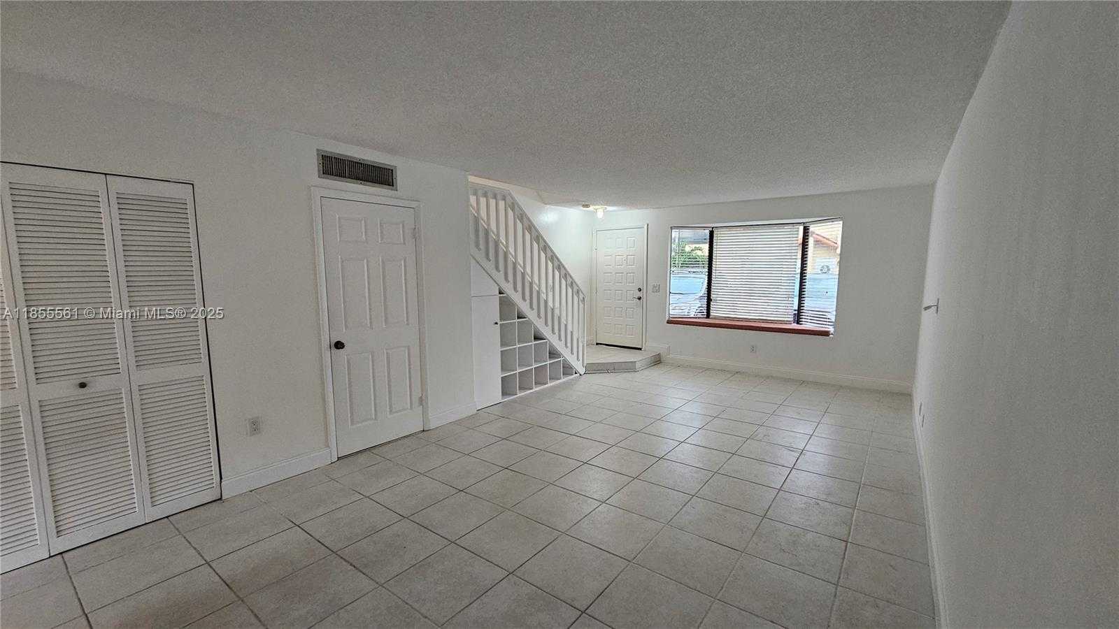 Small Image of 10004 SOUTH WEST 77TH CT, Miami Number 21
