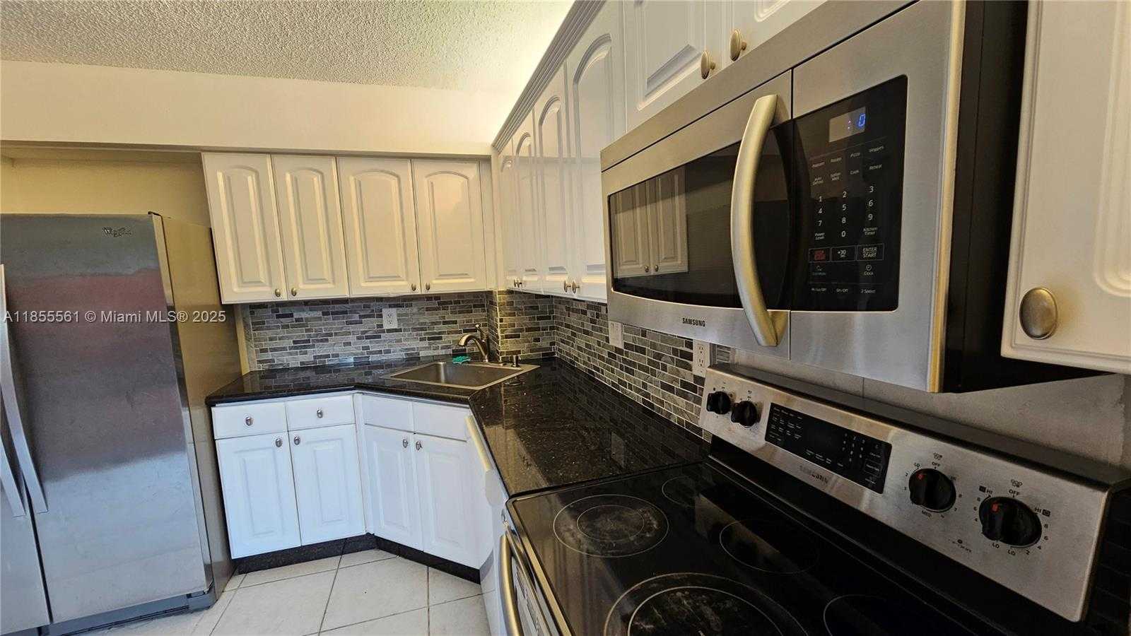 Small Image of 10004 SOUTH WEST 77TH CT, Miami Number 23