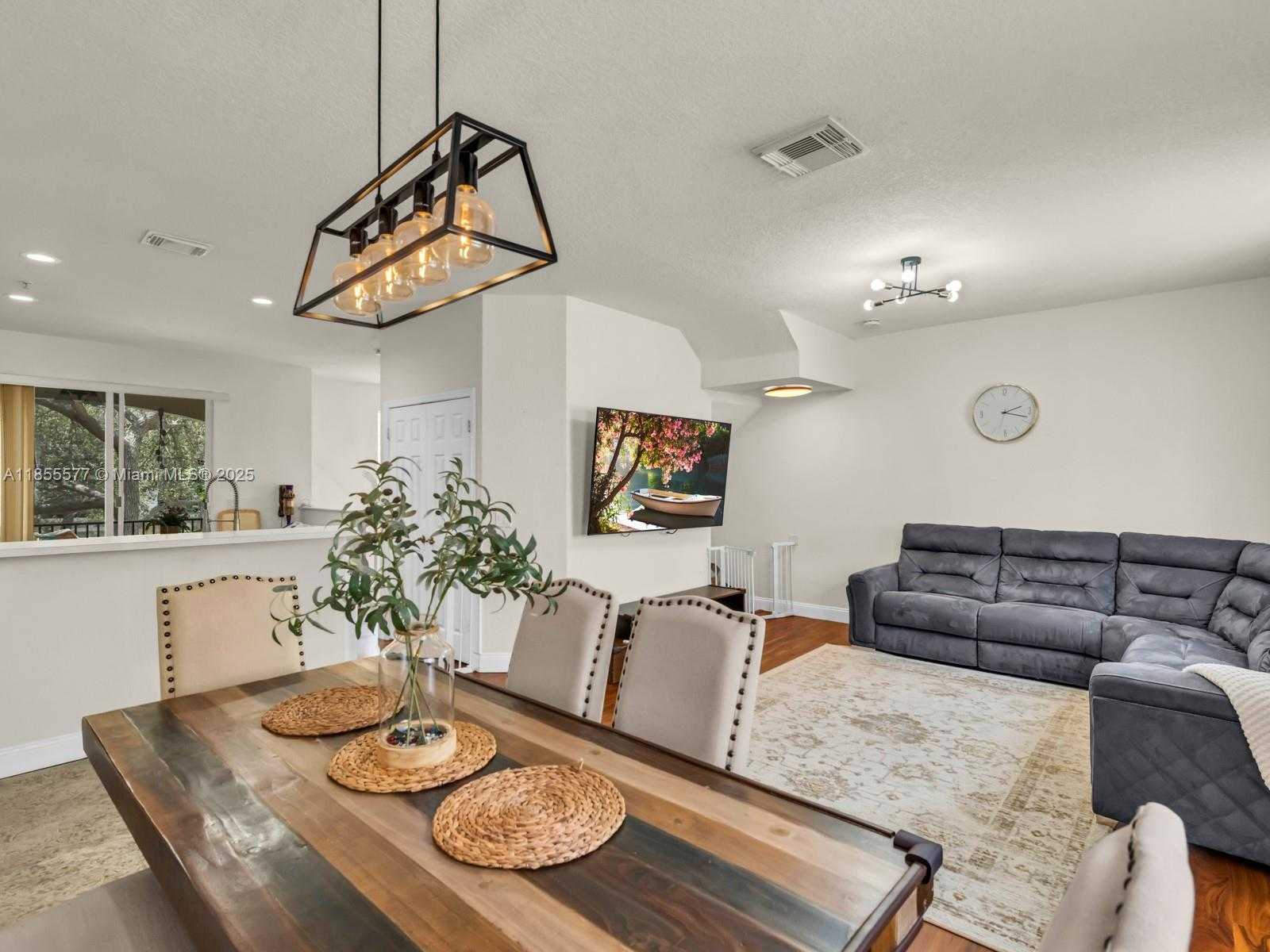 Small Image of 2867 SOUTH OASIS DR, Boynton Beach Number 12