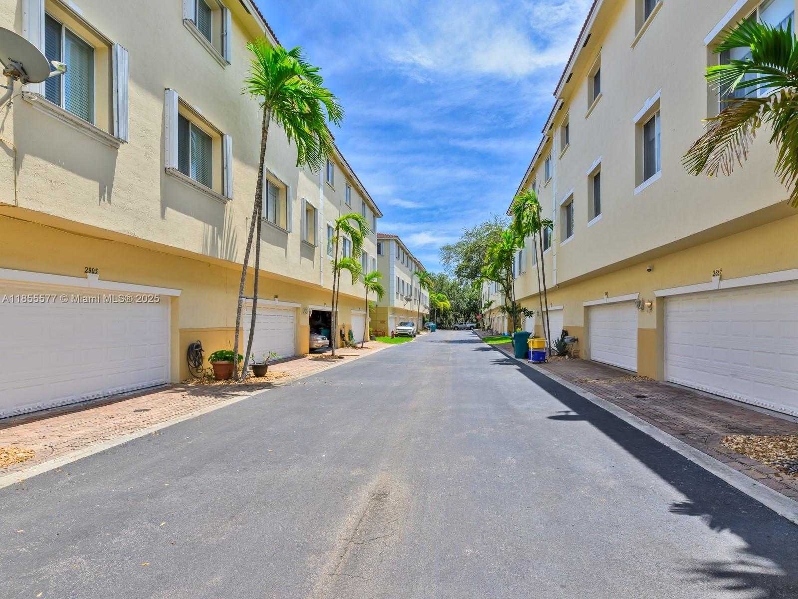 Small Image of 2867 SOUTH OASIS DR, Boynton Beach Number 29