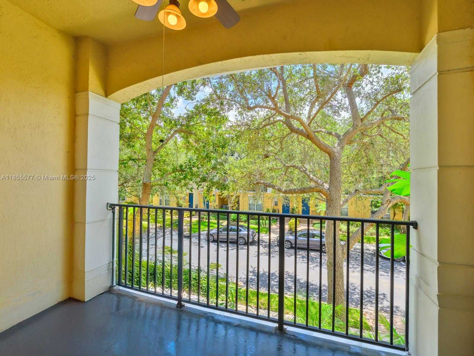 Small Image of 2867 SOUTH OASIS DR, Boynton Beach Number 3