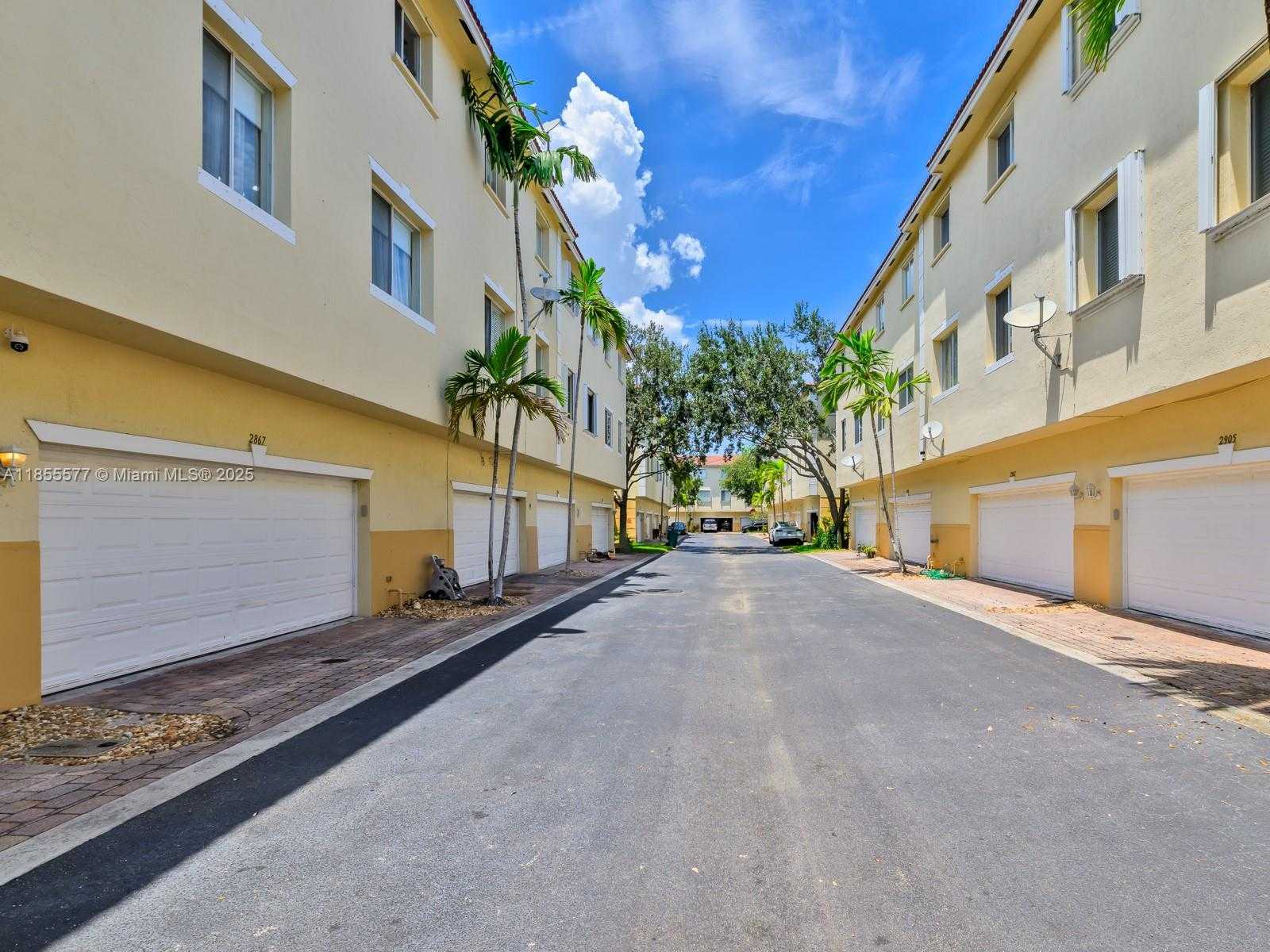 Small Image of 2867 SOUTH OASIS DR, Boynton Beach Number 31