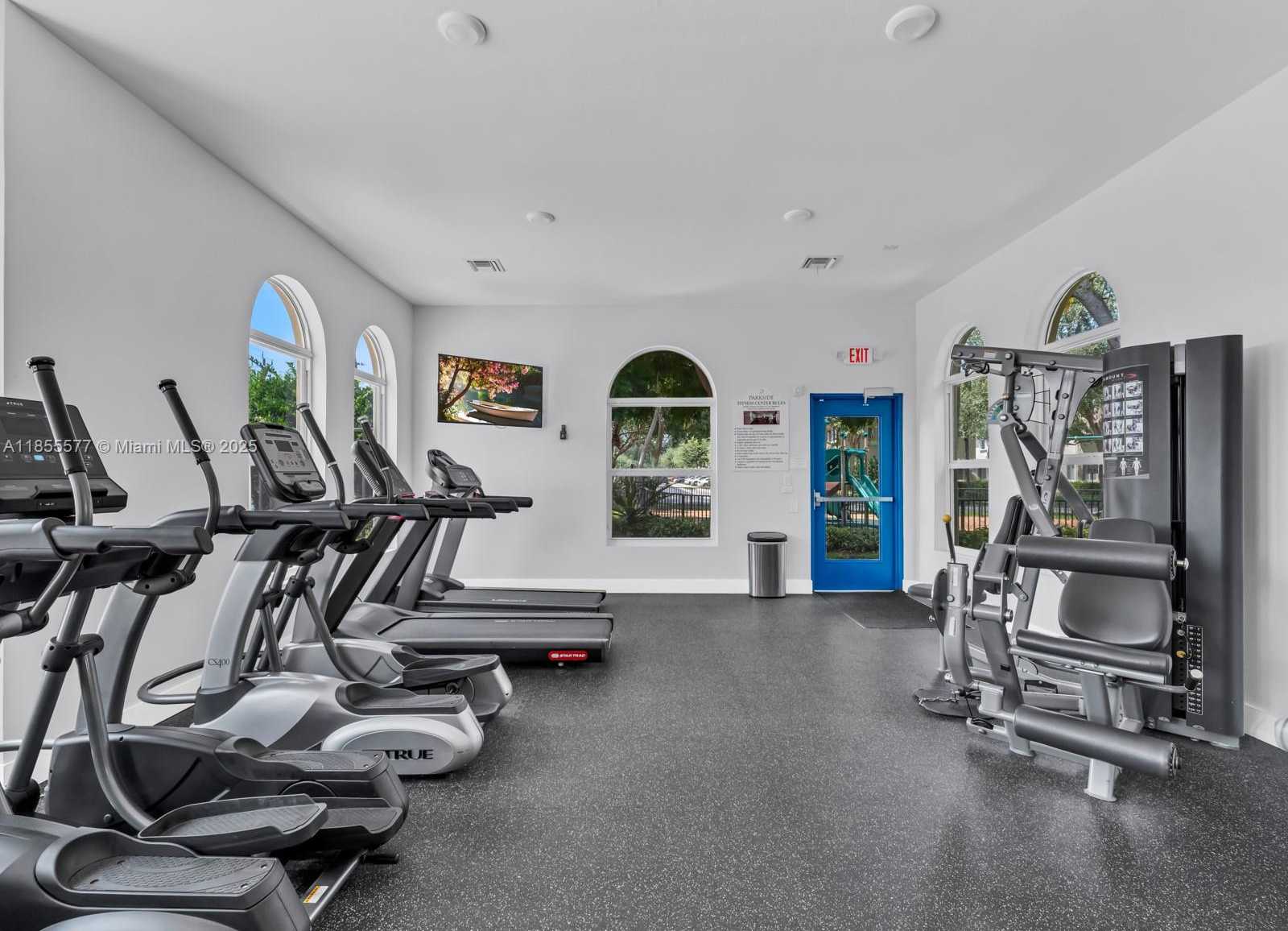 Small Image of 2867 SOUTH OASIS DR, Boynton Beach Number 34