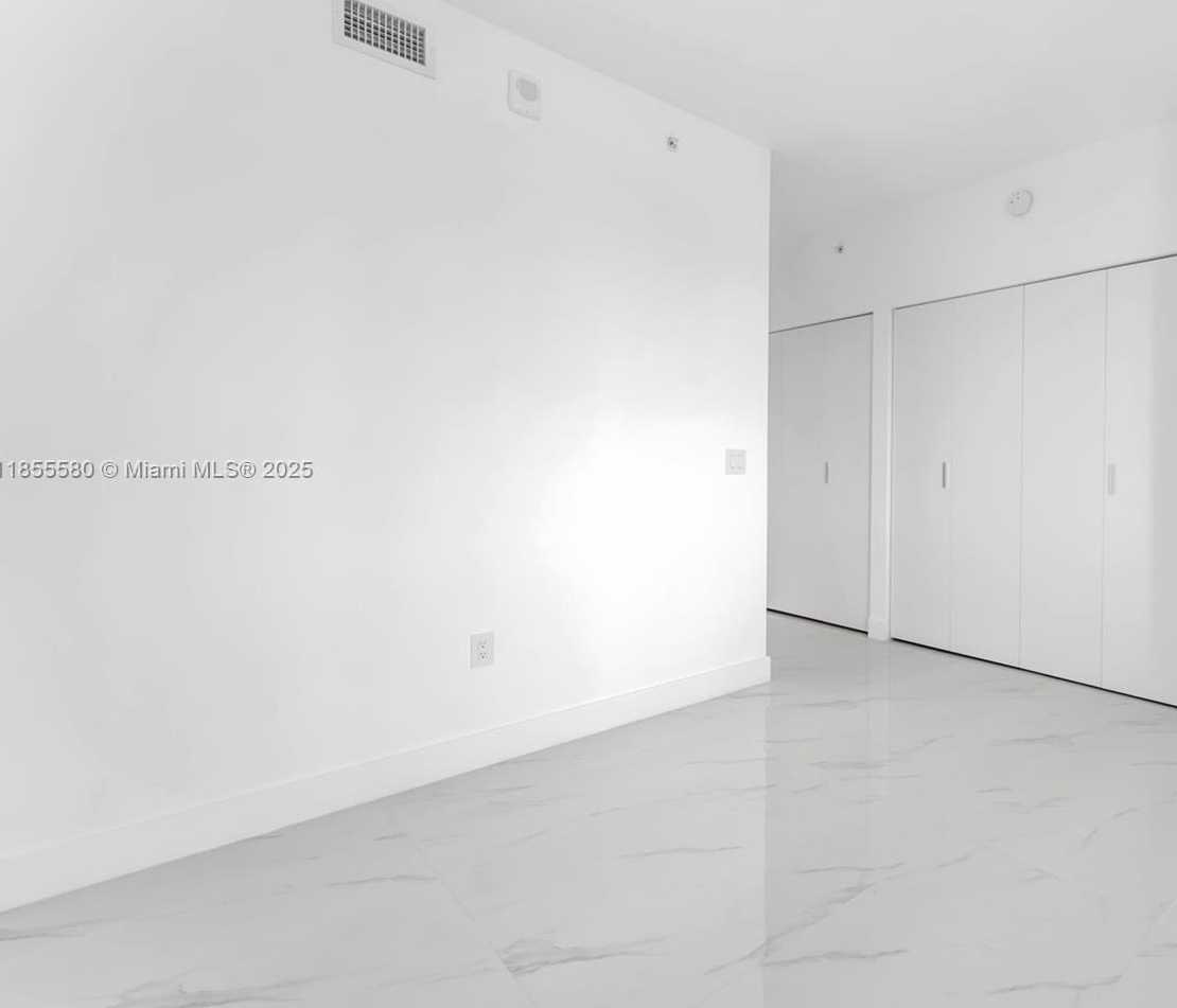 Small Image of 725 NORTH EAST 24 STREET #3806, Miami Number 31